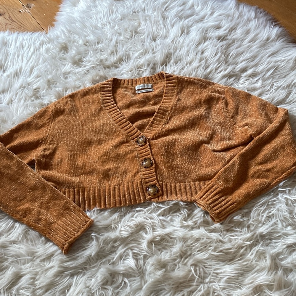 Cropped sweater